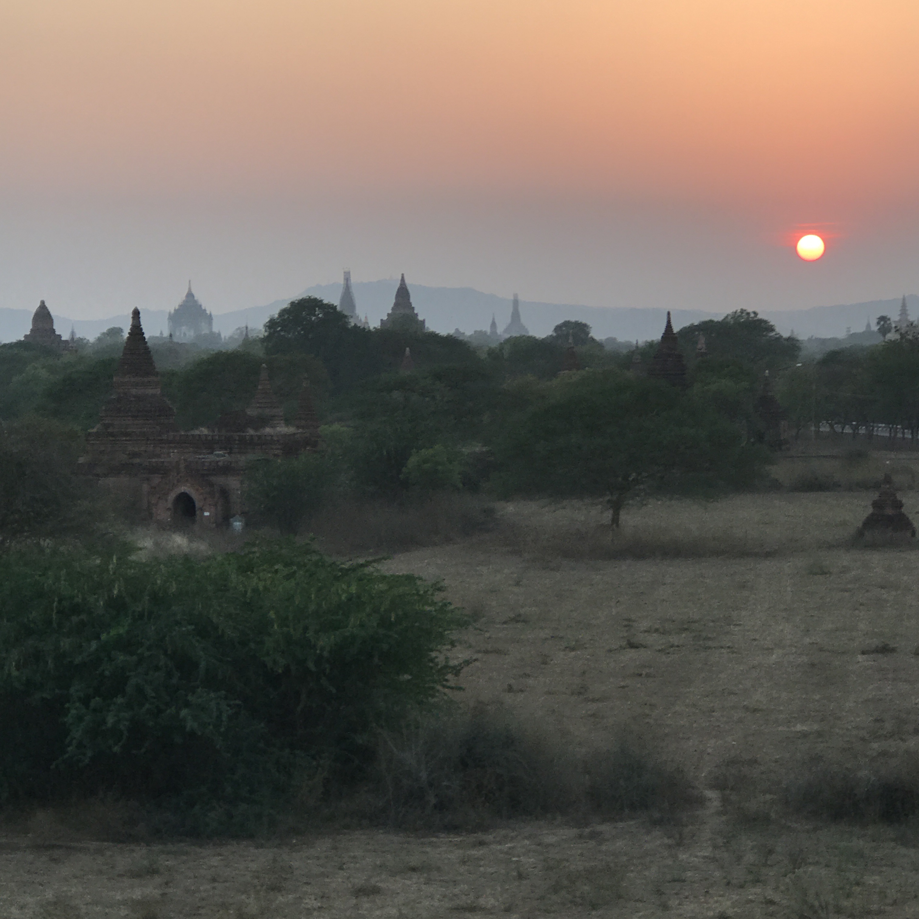 img 8741 Bagan : temples et couchers de soleil (et châtiments corporels)