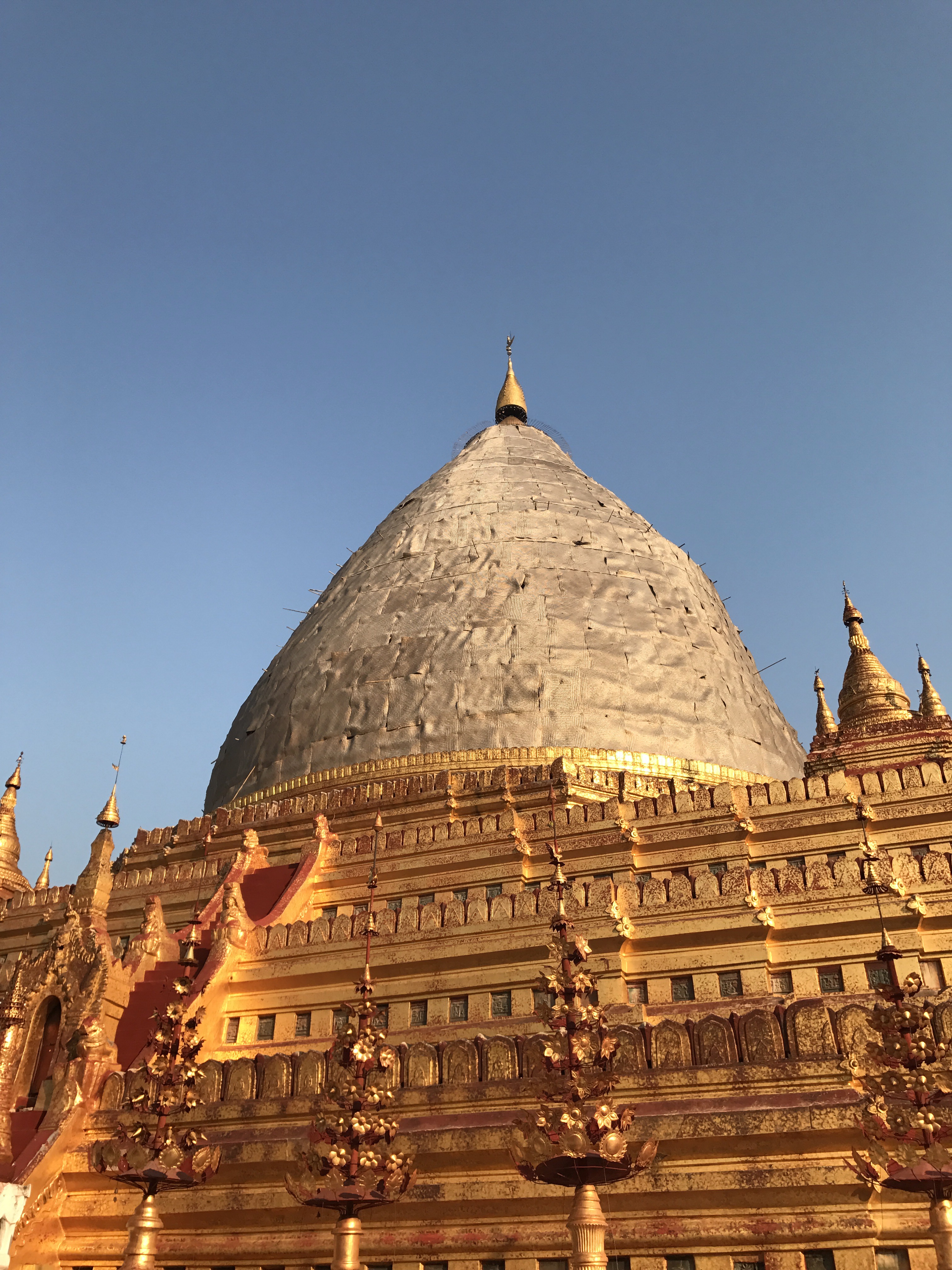 img 9030 Bagan : temples et couchers de soleil (et châtiments corporels)