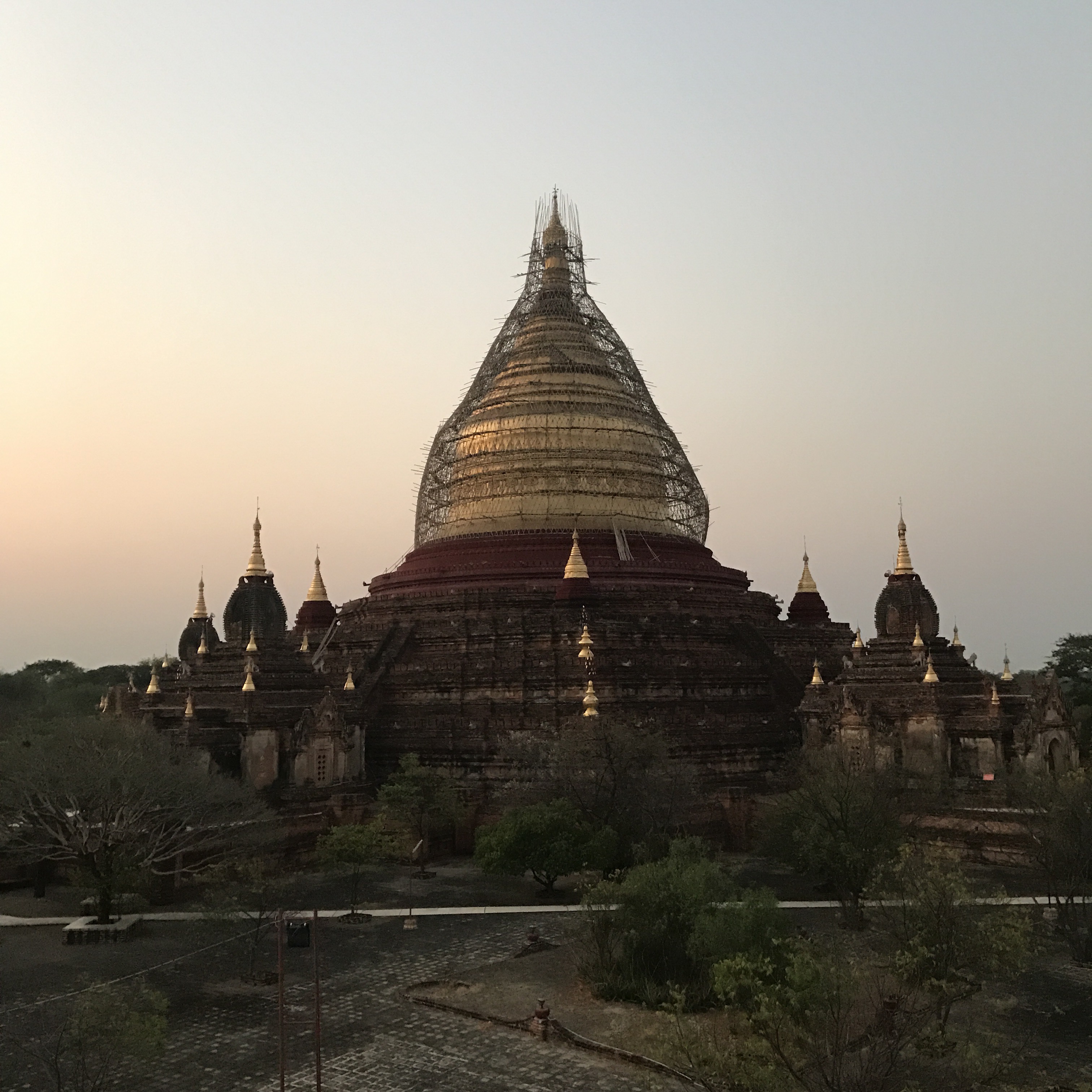 img 9136 Bagan : temples et couchers de soleil (et châtiments corporels)